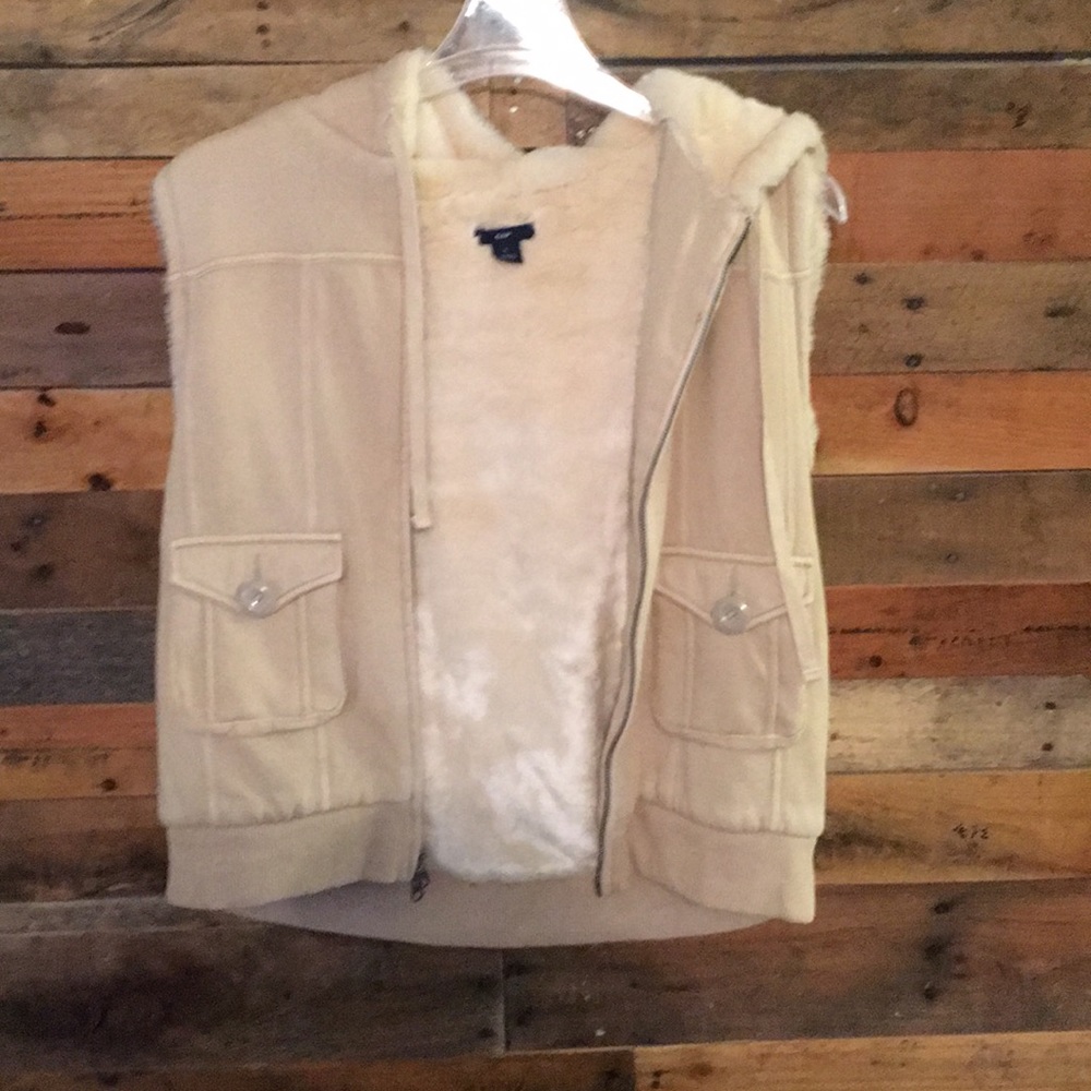 Fo fur vest, super soft